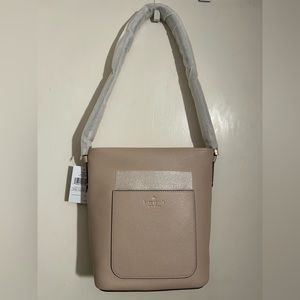 NWT ♠️Kate Spade♠️ Elsie Pebbled Leather Bucket Bag. Warm Beige shoulder bag.